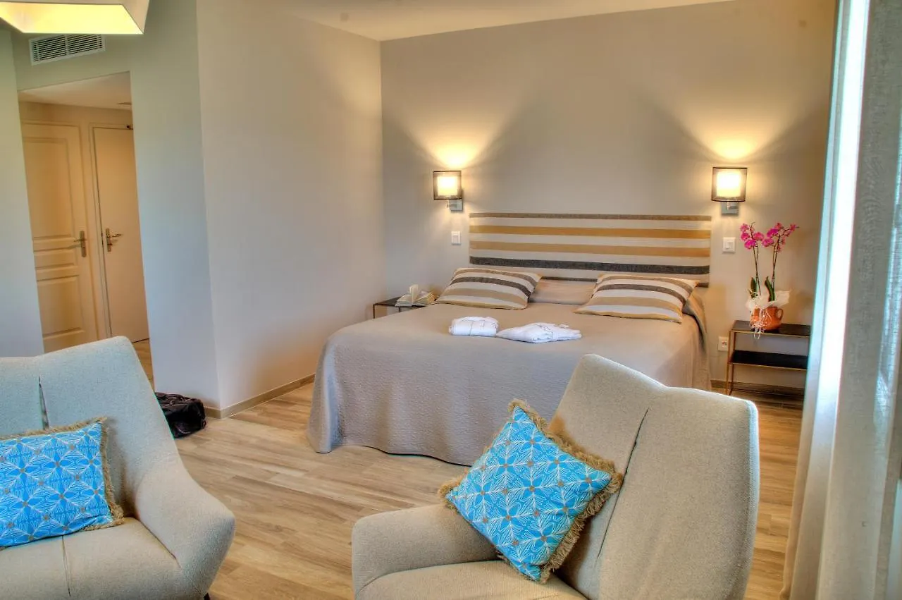 Hôtel La Bastide d'Iris Vagnas Hotel