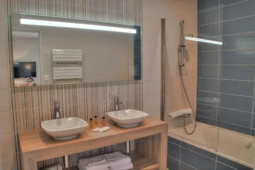 Hôtel La Bastide d'Iris Vagnas 4*,